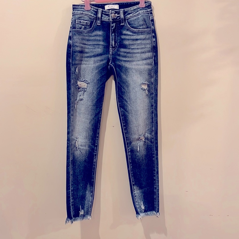 rancun signature rip jeans